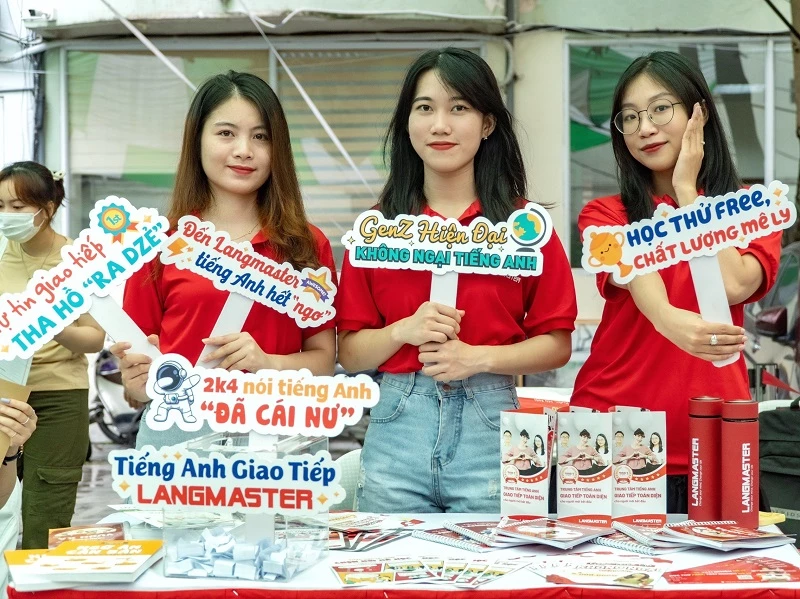 🎯 LANGMASTER IN UEB AREA - Đại học Kinh tế