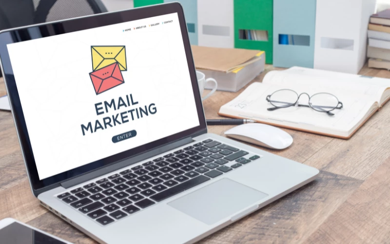 Mẫu mẫu email tiếng Anh thương mại nhắc nhở thanh toán